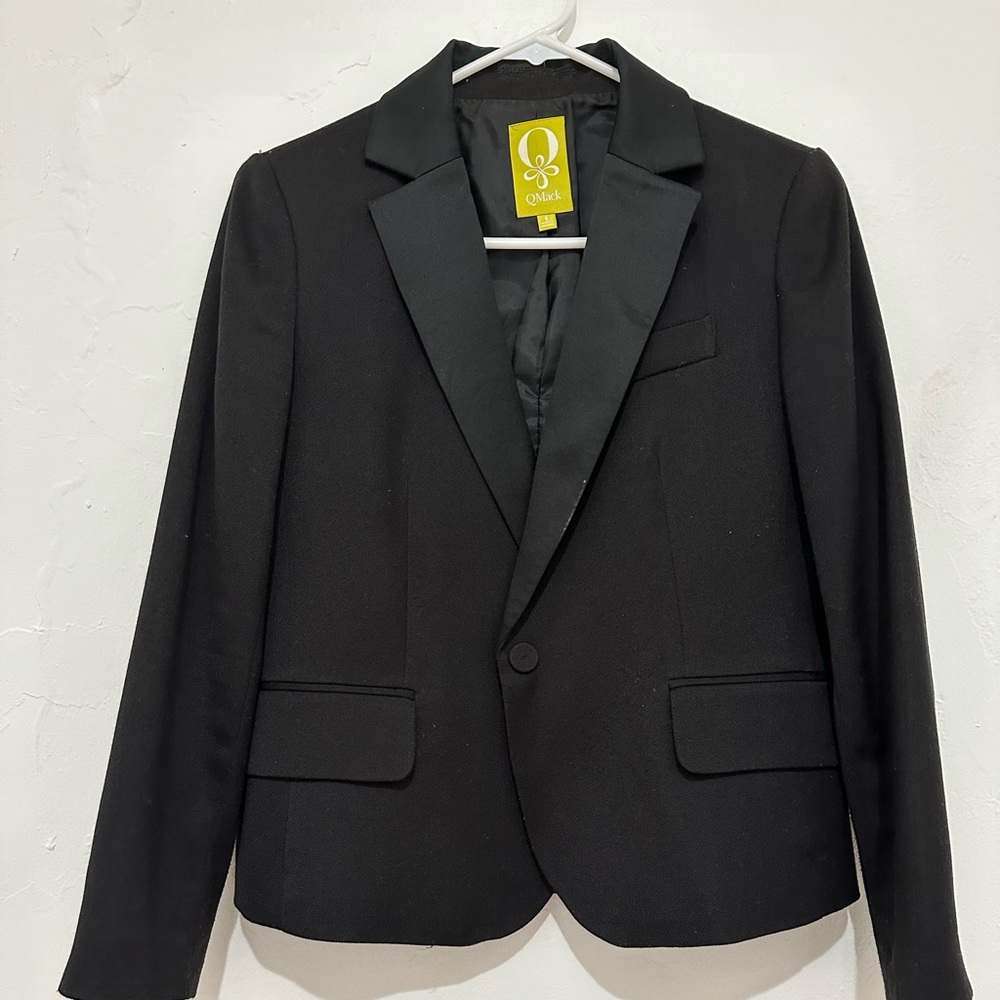 Black Blazer